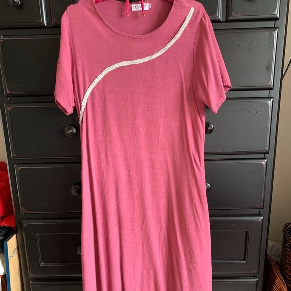 Maxi dress, ANYSIZE 100, dark pink, linen, with detail - Picture 1 of 5